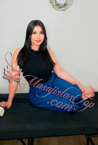 Masajista Roma Masajes Relax en Villa del Parque Caba Buenos Aires Argentina Masajes Roma Masajista en Villa del Parque. Aquí encontrarás un momento para vos, dónde podrás disfrutar de un masaje realizado en un espacio ambientado especialmente. Realizo diferentes técnicas. Masajes Descontracturantes, relajantes, sedativos y reductores. Consultorio privado con música relajante, ambiente climatizado y servicio de ducha incluido. Atención sobre camilla o tatami. Atención ambos sexos. Con reserva de turnos. Masajistas en Villa del Parque Caba Buenos Aires Argentina Masajes Masajistas Top