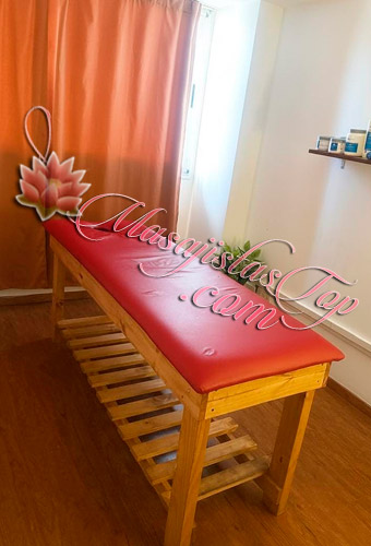 Masajista Jazmin Masajes Relax en Tribunales Caba Buenos Aires Argentina Masajes Jazmin Masajista en Tribunales Masajes relajantes, descontracturantes y sedativos en camilla. Relax. Excelente consultorio ambientado y climatizado, con música relajante para tu mejor relax. También atención en domicilio y hotel de turismo. Tu consulta es Bienvenida. No dudes en escribirme te aseguro un masaje único e inolvidable. Servicio de ducha. Reserva de turnos. Masajistas en Tribunales Caba Buenos Aires Argentina Masajes Masajistas Top