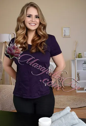 Masajista Mara Masajes Relax en Nuñez Buenos Aires Argentina Masajes Mara Terapeuta Profesional y auxiliar de kinesiología Matricula N° 40484. Masajes Relax en Nuñez. Te ofrezco una sesión de masajes relajantes, descontracturantes, deportivo y sedativos a nivel profesional. Son técnicas dinámicas adaptándolas a lo que tú cuerpo necesite, las cuales te dejarán como nuevo. Te recibo en mi lugar particular en un ambiente amplio y climatizado, control de temperatura. Servicio de ducha. Reserva de turnos. Masajistas en Nuñez Buenos Aires Argentina Masajes Masajistas Top