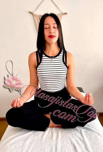 Luana Masajista en Belgrano. Hola. ¿Estás buscando un buen masajes y regalarte un momento de relax? Estás en el lugar correcto. Te recibo en mi espacio propio para tu mayor confort. Realizo masaje integral completo, masajes descontracturantes, relajantes. Reflexología de pies y manos. También atención en domicilios. Servicio de ducha. Atención ambos sexos. Seguridad 24 horas. Reserva de turnos. Masajistas en Microcentro Caba Buenos Aires Argentina Masajes Masajistas Top