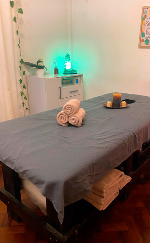 Zoe Masajista en Palermo. Te ofrezco los siguientes servicios, masajes relajantes descontracturantes y sedativos. Cuento con un excelente consultorio. Ambiente climatizado y todas las medidas de seguridad e higiene, tranquilidad y discreción. !Me reservo solamente para pacientes educados! Servicio de ducha. Reserva de turnos. Tu consulta es bienvenida. Masajes Relax en Palermo. Masajistas en zona Palermo caba buenos aires argentina Masajes Masajistas Top