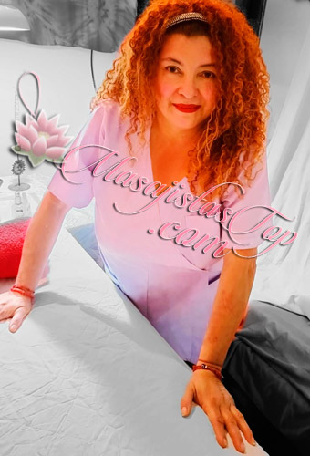 Katy Masajista en Flores Masajista Terapéutica, mi atención es en camilla. Te brindo la mejor sesión de Masajes descontracturantes, relajantes y antiestrés. Shiatsu. Tui-na es para equilibrar el QI y eleva la energía vital. Reflexivos Podal. Balines. Californiano. Aceites Aromáticos. Piedras Calientes. Date un mimo un momento de Relax a puro placer para desconectar de las tensiones diarias. Masaje Holístico para una perfecta salud física y emocional. Consultorio particular confortable. Servicio de ducha. Reserva de Turnos. Masajistas en zona Flores Caba Buenos Aires Argentina Masajes Masajistas Top