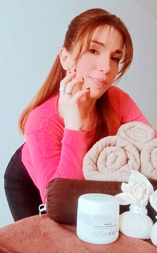 Elizabeth Masajista en Tribunales. Masaje descontracturante, maderoterapia, digitopresión, deportología, rehabilitación muscular, reflexología y kinesiología. Servicio de rehabilitación muscular. Consultorio con servicio de ducha, recepción y excelente ubicación. Atención ambos sexos. Reserva de turnos. Masajistas en Tribunales Caba Buenos Aires Argentina Masajes Masajistas Top