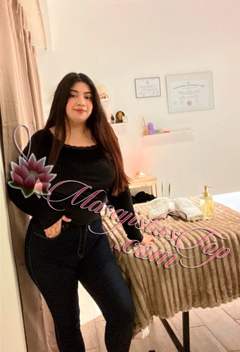 Ariana. Masajes Relax en Microcentro. Me especializo en masajes descontracturantes, relajantes, sedativos, deportivos y miofascial. Masaje integral de pies a cervical. Atención personalizada en mi lugar particular en un ambiente climatizado con privacidad y confort. También atención en hoteles de turismo. Te invito a que te relajes y salgas renovado. Atención ambos sexos. Reserva previa de turnos. Ariana Masajes en Microcentro Caba Buenos Aires Argentina Masajes Masajistas Top