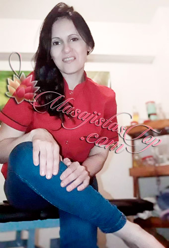 Paola Masajes Relax en Tribunales. Soy masoterapeuta profesional con matricula 12-718-40-230 Con mas de 10 años de experiencia, dedicada al bienestar integral de mis pacientes. Trabajo con una combinación de técnicas de masaje brindando alivio y recuperación con respeto y profesionalismo. Masajes descontracturantes, relajantes, circulatorios y antiestrés. Te recibo en mi espacio y también atención en hoteles de turismo y domicilios. Atiendo ambos sexos. Reserva de turnos Masajes en Tribunales Caba Buenos Aires Argentina Masajes Masajistas Top