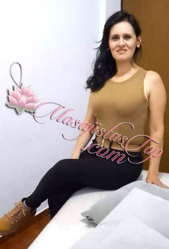 Paola Masajes Relax en Tribunales. Soy masoterapeuta profesional con matricula 12-718-40-230 Con mas de 10 años de experiencia, dedicada al bienestar integral de mis pacientes. Trabajo con una combinación de técnicas de masaje brindando alivio y recuperación con respeto y profesionalismo. Masajes descontracturantes, relajantes, circulatorios y antiestrés. Te recibo en mi espacio y también atención en hoteles de turismo y domicilios. Atiendo ambos sexos. Reserva de turnos Masajes en Tribunales Caba Buenos Aires Argentina Masajes Masajistas Top