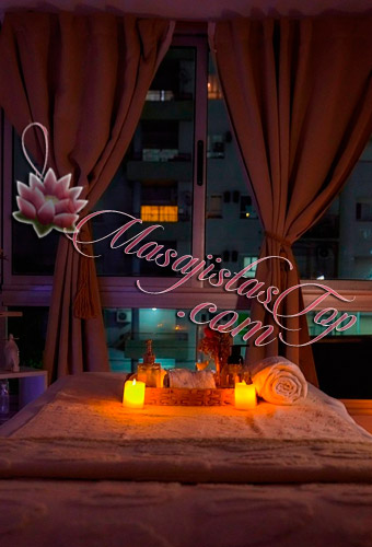 Emilin Profesional Matriculada y Terapeuta Thai en Villa Luro. Relajación y Bienestar. Te ofrezco sesiones personalizadas de masaje en mi cálido consultorio privado. Un espacio acogedor y relajante diseñado para que te sientas a gusto y dejes atrás el estrés. ¡Ven y disfruta de una experiencia de bienestar única! Masaje Relajante: para calmar la mente y el cuerpo Deportivo: para aliviar el dolor muscular y mejorar la flexibilidad Descontracturante: para aliviar la tensión muscular y el dolor Masaje de Tejido Profundo: para aliviar el dolor y la tensión muscular profunda Aromaterapia: para promover la relajación y el bienestar con aceites esenciales Reserva de turnos. Masajes en Villa Luro Caba Buenos Aires Argentina Masajes Masajistas Top