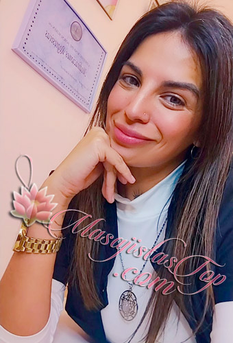 Jeny Masajista en Recoleta. Masajes terapéuticos, relajantes, descontracturantes, holísticos, deportivo, cráneo facial. Masaje con Reiki. Espacio climatizado, atención sobre camilla. Atención ambos sexos. Reserva de turnos. Masajistas en Recoleta Caba Buenos Aires Argentina Masajes Masajistas Top