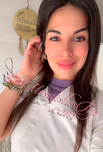 Jeny Masajista en Recoleta. Masajes terapéuticos, relajantes, descontracturantes, holísticos, deportivo, cráneo facial. Masaje con Reiki. Espacio climatizado, atención sobre camilla. Atención ambos sexos. Reserva de turnos. Masajistas en Recoleta Caba Buenos Aires Argentina Masajes Masajistas Top