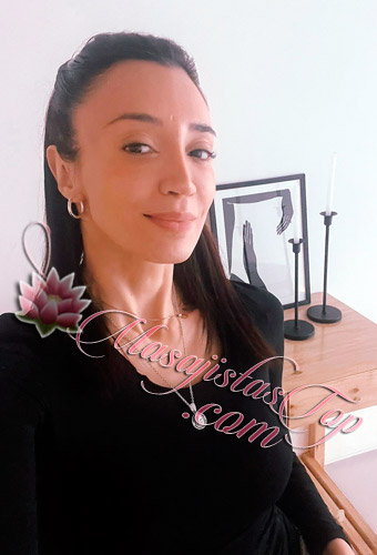 Andy Masajista Profesional Matriculada MM 110595 Realizo sesiones individuales de fisioterapia aplicada a las necesidades de cada persona. Masajes Descontracturante, deportivo y miorelajantes, antiestrés y reflexologia. Matriculada en Masaje tradicional tailandés en país de origen (técnicas de digitopresion manipulación de articulaciones y elongación) Solo domicilios y hoteles de turismo. Atención ambos sexos Masajistas en zona Recoleta Caba Buenos Aires Argentina Masajes. Masajistas Top