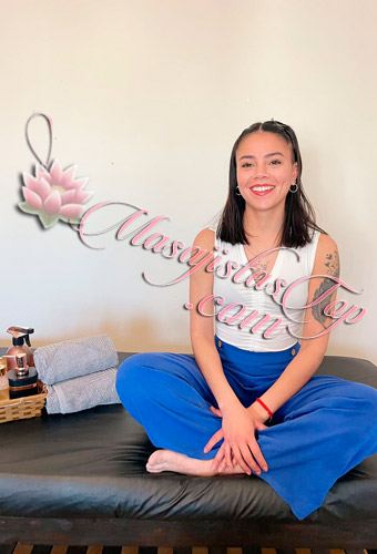 Barbara Masajista en Microcentro. Realizo masajes relajantes, descontracturantes y sedativos. Te recibo en mi consultorio particular en un ambiente climatizado y con todas las medidas de seguridad e higiene, tranquilidad y discreción. También atención en domicilios y hoteles de turismo. Servicio de ducha. Atención ambos sexos. Reserva de turnos. Tu consulta es bienvenida Masajistas en Microcentro Caba Buenos Aires Argentina Masajes Masajistas Top