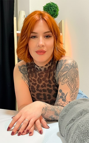 Dahiana Masajista en Belgrano. Masajes relajantes, descontracturantes, sedativos. Haz una pausa en tu rutina y regálate un momento de paz: mis masajes están diseñados para combatir contracturas, reducir el estrés y ayudarte a alcanzar un estado de relajación total y rejuvenecimiento. Servicio de ducha. Atención ambos sexos. Reserva de turnos. Masajistas en Belgrano Caba Buenos Aires Argentina Masajes Masajistas Top