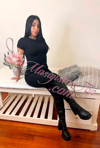 Anto Masajista en Belgrano. Te invito a disfrutar de una sesión con técnicas relajantes y descontracturantes en un espacio privado, cómodo y climatizado. Ambiente tranquilo, música suave y ducha disponible para antes o después de la sesión. Atiendo a ambos sexos. Atención a domicilio y hoteles de turismo. Turnos con reserva previa vía WhatsApp. Masajistas en Belgrano Buenos Aires Argentina Masajes Masajistas Top