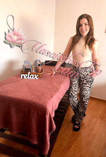 Ivana Masajista en Microcentro. Masaje descontracturante, maderoterapia, digitopresión, deportología, rehabilitación muscular, reflexología y kinesiología. Servicio de rehabilitación muscular. Consultorio con servicio de ducha, recepción y excelente ubicación. Atención ambos sexos. Reserva de turnos. Masajista en Microcentro Caba Buenos Aires Argentina Masajes Masajistas Top