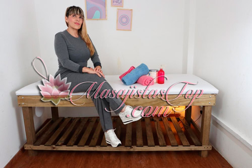 Maricela Masajista matriculada en Tribunales. Terapias alternativas. Masajes descontracturantes, relajantes. Deportivo. Aparatos, elongación. Masaje Holístico. Atención en mi consultorio, en domicilios y hoteles de turismo. Confort adecuado para que disfrutes de una linda sesión. Atención ambos sexos. Servicio de ducha. Reserva de turnos. Reserva de turnos. Masajistas en Tribunales Caba Buenos Aires Argentina Masajes Masajistas Top