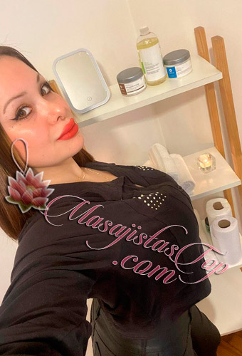 Cane Masajista en Microcentro. Te invito a disfrutar de una sesión relajante y descontracturante sobre camilla en un ambiente climatizado con velas y música para que logres relajarte plenamente. Descubre la tranquilidad que mereces: ven a disfrutar de mis técnicas diseñados para aliviar contracturas, liberar tensiones acumuladas y eliminar el estrés de tu día a día. Frigobar sin cargo y servicio de ducha. Atención ambos sexos. Reserva de turnos. Masajes en Microcentro Caba Buenos Aires Argentina Masajes Masajistas Top.