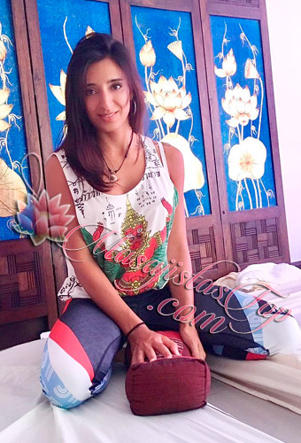 Andy Masajista Profesional Matriculada MM 110595 Realizo sesiones individuales de fisioterapia aplicada a las necesidades de cada persona. Masajes Descontracturante, deportivo y miorelajantes, antiestrés y reflexologia. Matriculada en Masaje tradicional tailandés en país de origen (técnicas de digitopresion manipulación de articulaciones y elongación) Solo domicilios y hoteles de turismo. Atención ambos sexos Masajistas en zona Recoleta Caba Buenos Aires Argentina Masajes. Masajistas Top