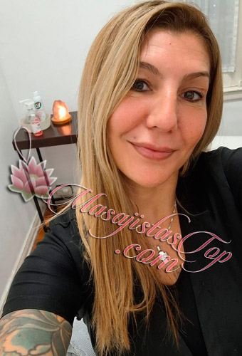 Debora Masajista en Belgrano. Te ofrezco un servicio de técnicas relajantes, descontracturantes y sedativos, en un espacio cálido y tranquilo, pensado para que puedas relajarte, desconectar de la rutina y conectar con tu momento de paz y bienestar. Servicio de ducha. Atención solo a hombres. Reserva de turnos. Masajista en Belgrano Caba Buenos Aires Argentina Masajes Masajistas Top