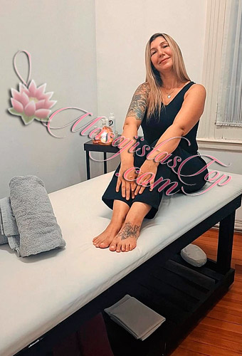 Debora Masajista en Belgrano. Te ofrezco un servicio de técnicas relajantes, descontracturantes y sedativos, en un espacio cálido y tranquilo, pensado para que puedas relajarte, desconectar de la rutina y conectar con tu momento de paz y bienestar. Servicio de ducha. Atención solo a hombres. Reserva de turnos. Masajista en Belgrano Caba Buenos Aires Argentina Masajes Masajistas Top