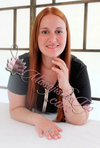 Estefanía Masajista en Pilar. Realizo técnicas relajantes, descontracturantes y sedativos. Te recibo en mi espacio con ambiente climatizado y música relajante. Atención sobre camilla. Servicio de ducha. Atención ambos sexos. Reserva de turnos. Masajistas en Pilar Buenos Aires Argentina Masajes Masajistas Top