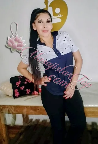 Natalia Masajista Profesional Matriculada en Caballito. Realizo técnicas variadas, relajantes, descontracturantes, circulatorios, con reflexología plantal sobre camilla. Limpiezas de cutis. Tratamientos reductores. Depilación. Ambiente tranquilo, climatizado y muy cómodo. Servicio de ducha. Atención a ambos sexos. Reserva de turnos. (Solo respondo whatsapp con fotos de perfil reales) Masajistas en Caballito Caba Buenos Aires Argentina Masajes Masajistas Top