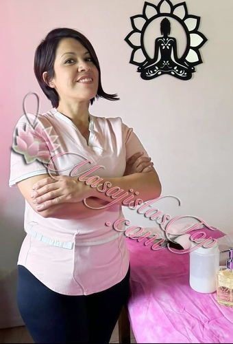 Isa Masajista en Pilar. Realizo masajes Relajantes, Descontracturantes y deportivos. Opcional Masajes 4 manos (2 masajistas). Consultar disponibilidad y valor por servicio a domicilio. Atención en Camilla. Servicio de ducha. Atención ambos sexos (Mayor de 21 años). Reserva de turnos. Te espero. Masajistas en Pilar Buenos Aires Argentina Masajes Masajistas Top