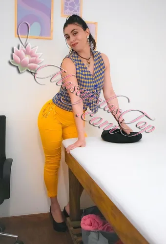 Lorena Masajista en Tribunales. Hola, te ofrezco una sesión de masajes 100% reales con diversas técnicas descontraturante, relajante, deportivo, reflexología y tailandés. Trabajo en camilla o tatami en mi consultorio con servicio de ducha, música y confort. Te espero. Atención ambos sexos. Reserva de turnos. Masajistas en Tribunales Buenos Aires Argentina Masajes Masajistas Top